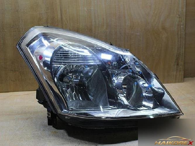 Renault SM7 2009 — фара правая 1
