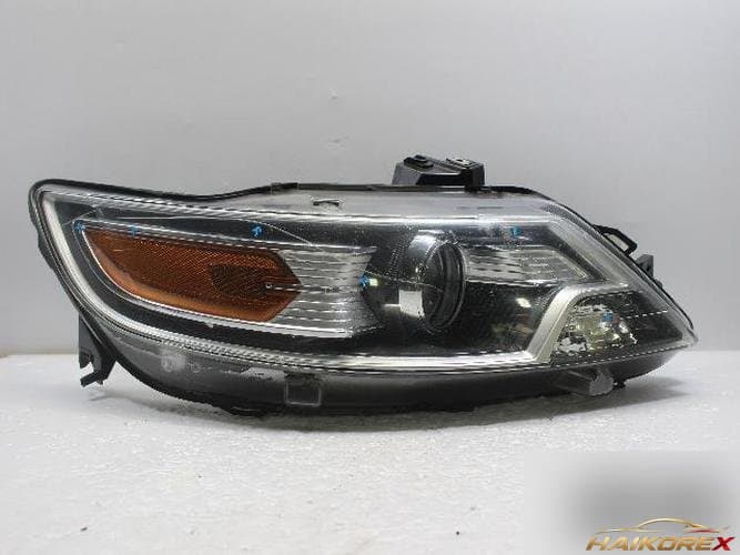 Ford Taurus 2010 — фара правая 1