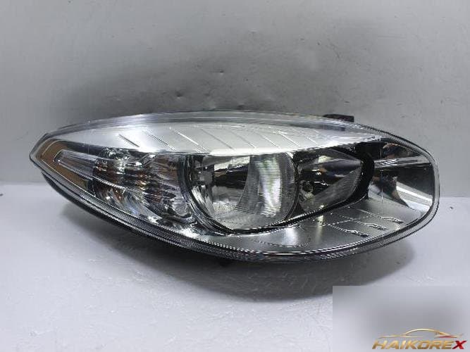 Renault SM3 2011 — фара правая 260100047R