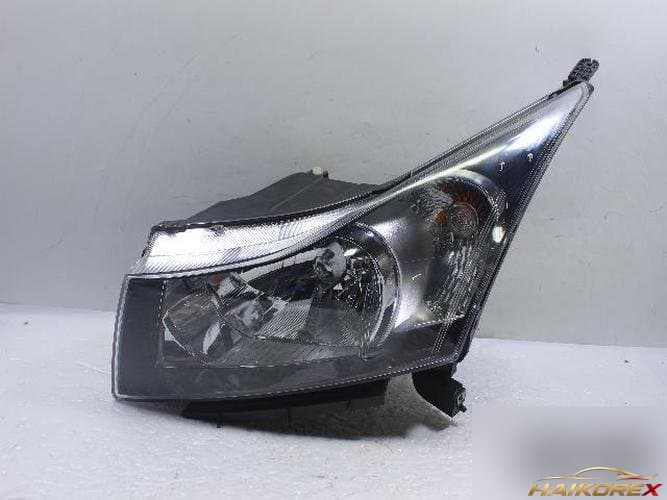 Chevrolet Cruze 2012 — фара левая