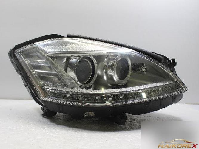 Mercedes-Benz S-Class W221 2011 — фара правая HID