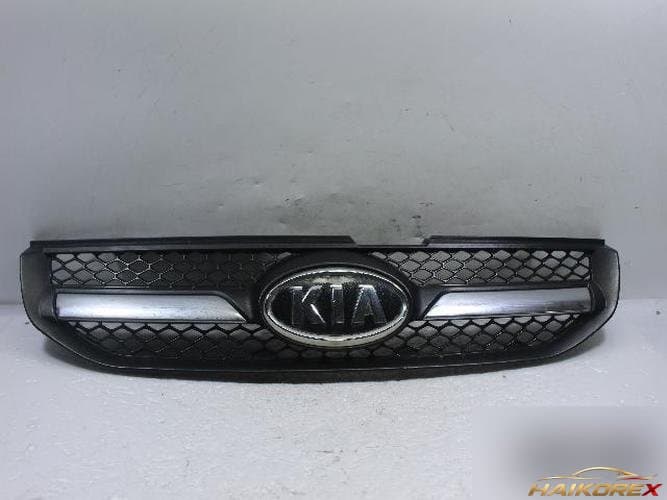 Kia Sportage 2010 — решётка радиатора 863501F500