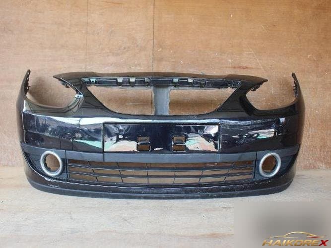 Renault SM3 2011 — передний бампер