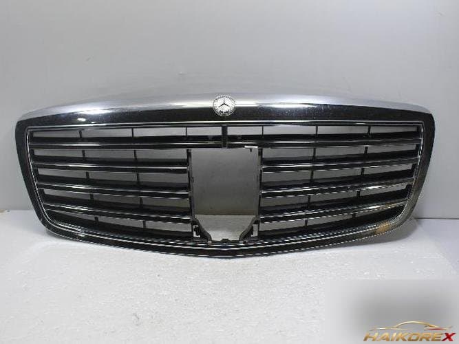 Mercedes-Benz S-Class 2006 — радиаторная решётка