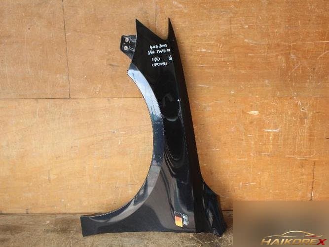 Volkswagen Jetta 2011 — крыло левое