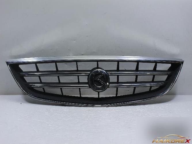 Kia Carens 2002 — решётка радиатора