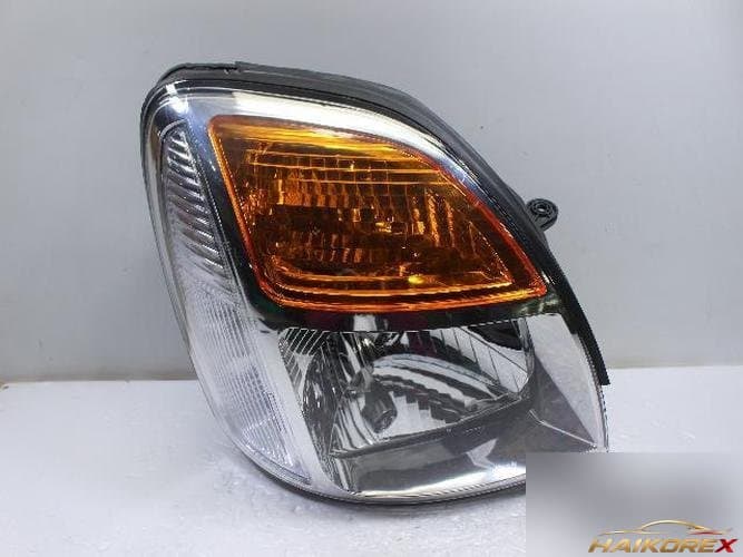 Hyundai Grand Starex 2006 — фара головная правая
