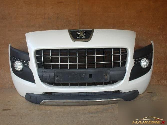 Peugeot 3008 2011 — передний бампер