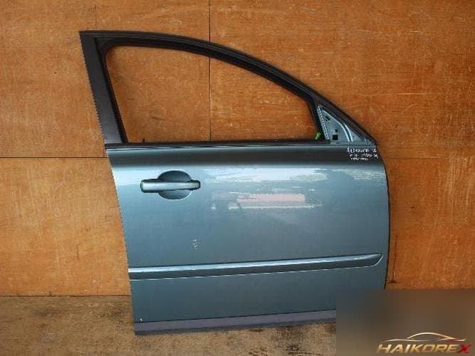 Volvo S40 2008 — передняя дверь правая