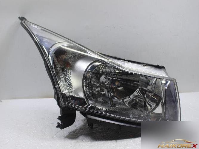 Chevrolet Cruze 2010 — фара правая