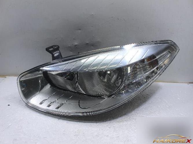 Renault SM3 2012 — фара левая 260600047R