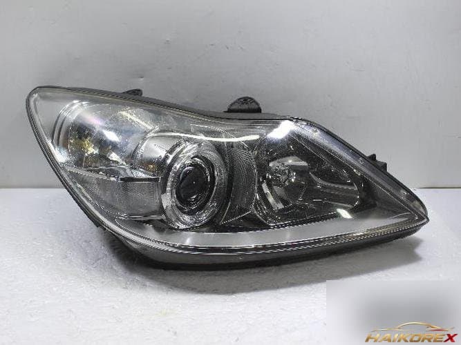 Hyundai Genesis 2009 — фара передняя правая HID 92102-3M030