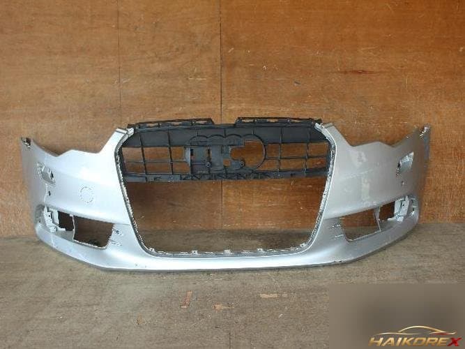 Audi A6 2011 — передний бампер 4G0807437