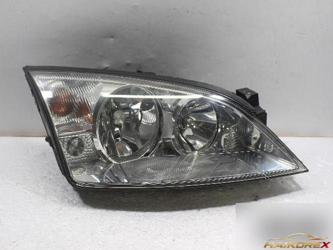 Ford Mondeo 2004 — фара правая 1S71-13005-AL