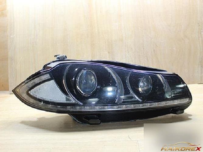 Jaguar XF 2012 — фара правая