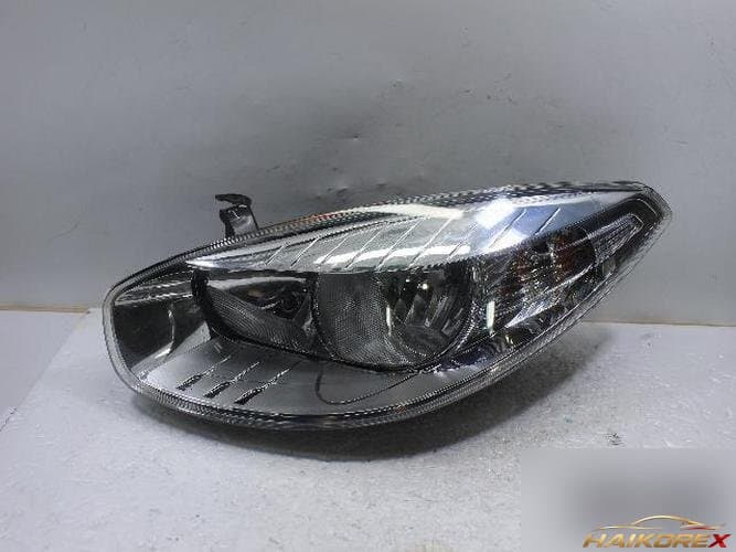 Renault SM3 2010 — фара левая 260600047R