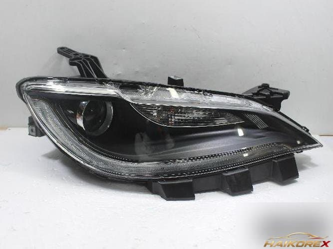 Chrysler 200 2015 — фара правая 68284783AA