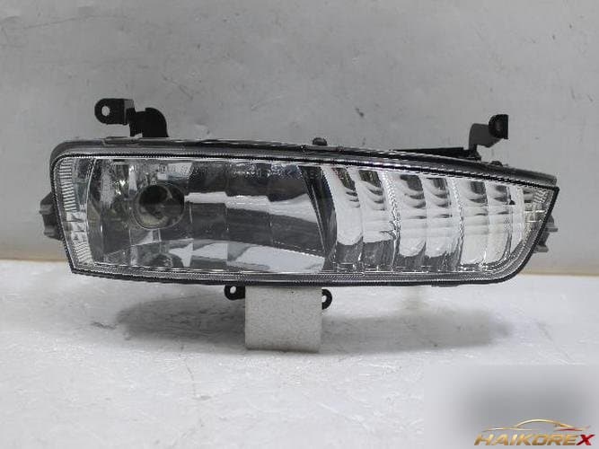 Hyundai Berna 2008 — противотуманная фара правая (пассажирская) 922021E0