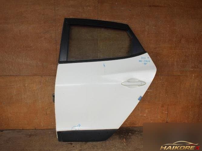 Hyundai Tucson 2011 — дверь задняя правая
