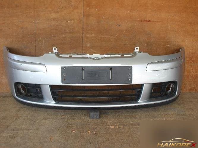 Volkswagen Golf 2008 — передний бампер 1K0807221B