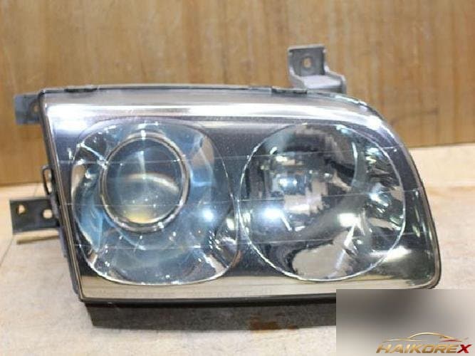 Hyundai Trajet 2000 — фара правая