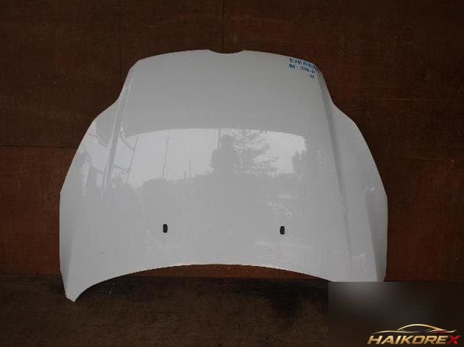 Ford Focus 2015 — капот 2