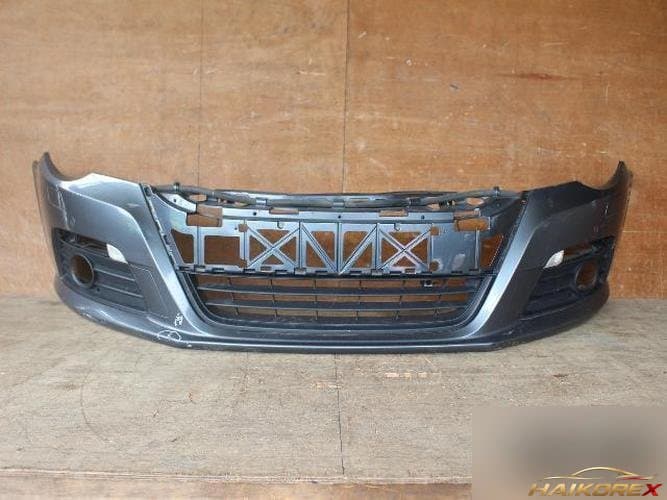 Volkswagen CC 2010 — передний бампер 3C8807217
