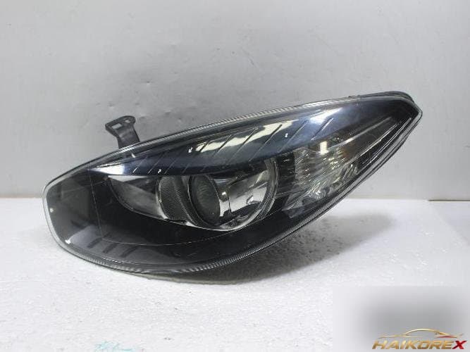Renault SM3 2013 — фара левая 260601006R
