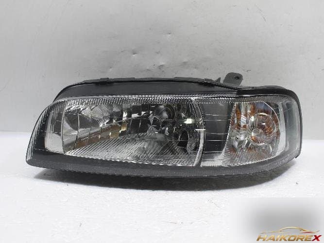 Renault SM5 2003 — фара левая 5350151700