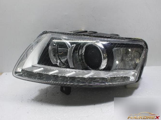 Audi A6 2011 — фара левая HID