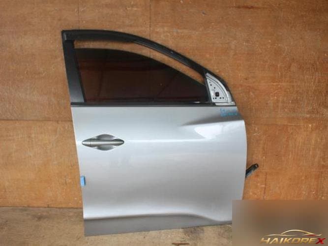 Hyundai Tucson 2011 — передняя дверь правая