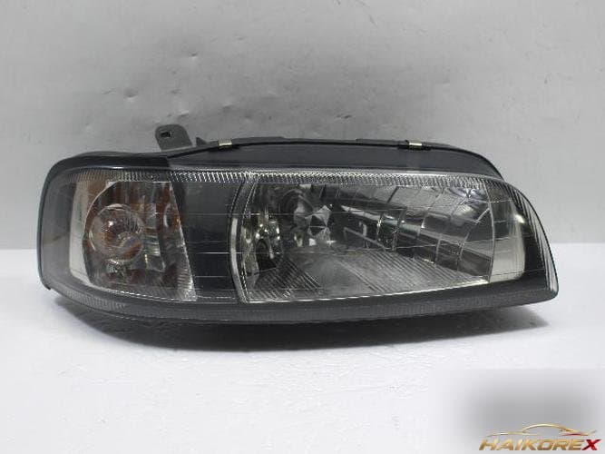 Renault SM5 2001 — фара правая 5350251000