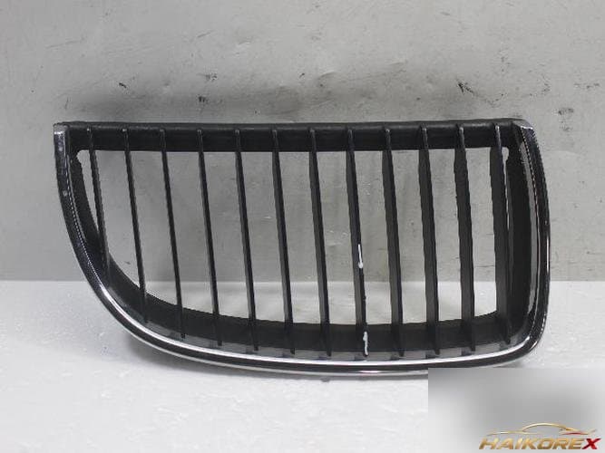 BMW 3 Series 2006 — решётка радиатора правая 224059-10 2