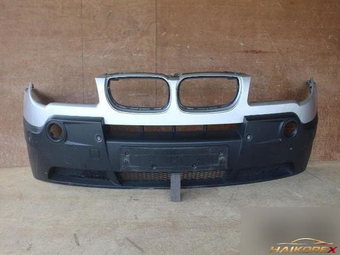 BMW X3 E83 2004 — передний бампер 51113400896