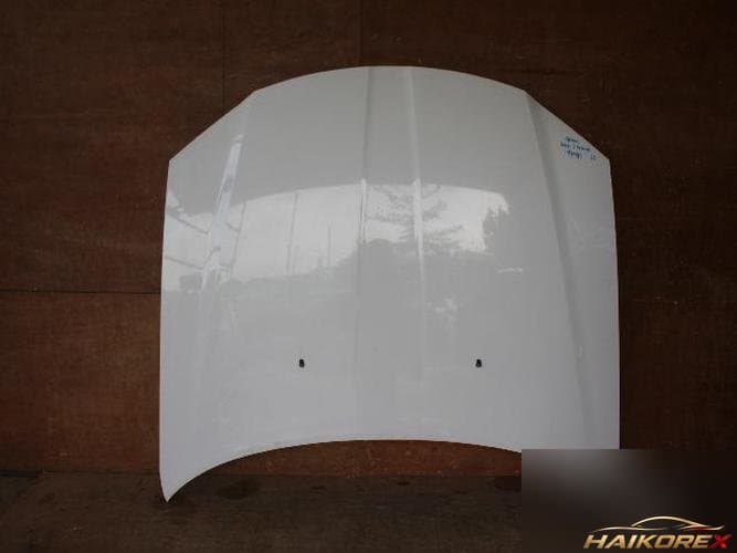 Chrysler 300 2014 — капот