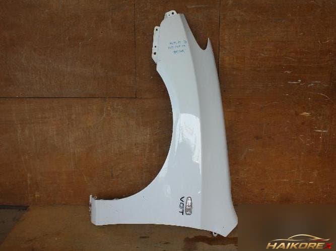 Hyundai Avante 2007 — крыло левое