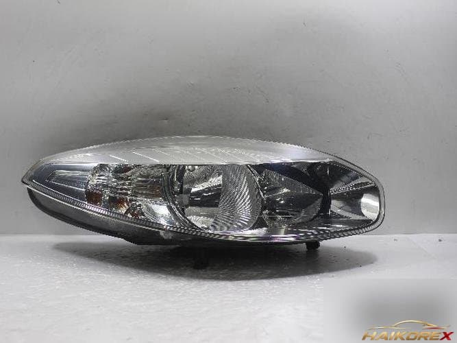 Renault SM3 2010 — фара правая 260100047R
