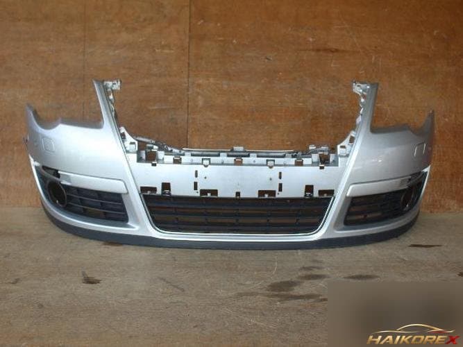 Volkswagen Passat 2010 — передний бампер 3C0807221