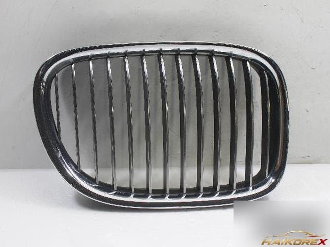 BMW 7-серия 2011 — радиаторная решётка
