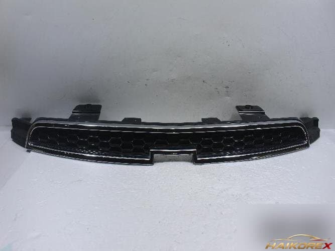 Chevrolet Orlando 2013 — решетка радиатора 95471003