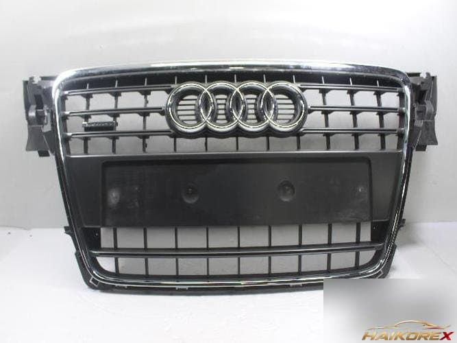 Audi A4 2012 — решетка радиатора