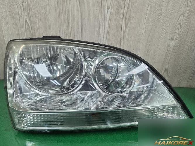 Kia Sorento 2005 — фара правая 92102-3E0