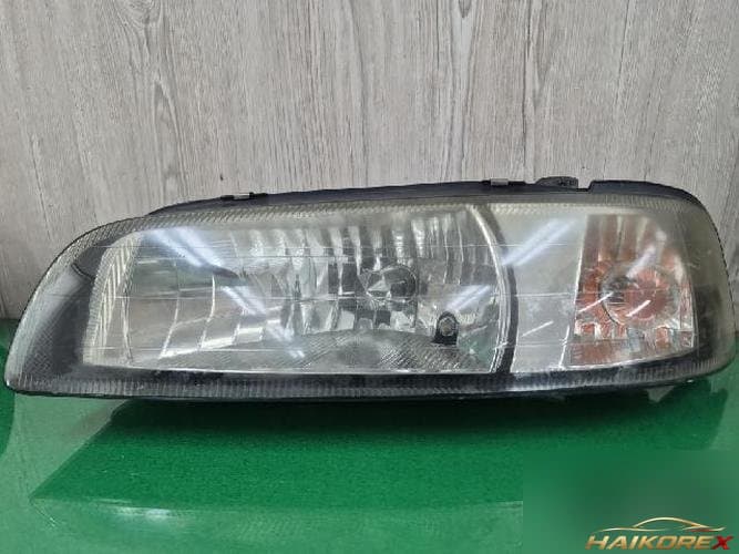 Renault SM5 2003 — фара левая 53501-517