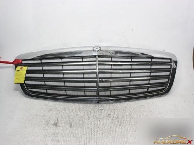 Mercedes-Benz S-Class 2004 — решётка радиатора A2118800083
