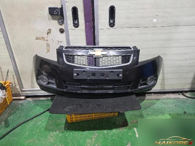 Chevrolet Cruze 2011 — передний бампер в сборе