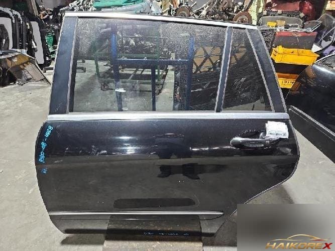 Mercedes-Benz R-Class 2008 — дверь задняя левая A2517300305