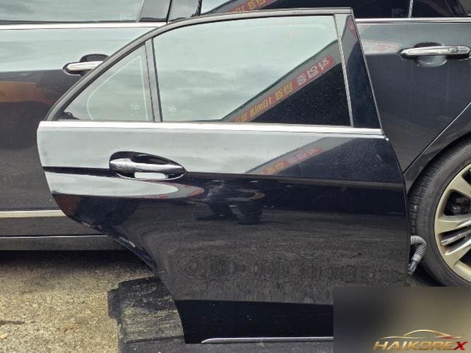 Mercedes-Benz E-Class 2014 — дверь задняя правая A2127303405