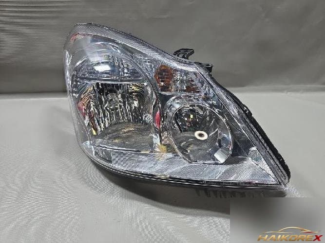 Renault SM7 2011 — фара правая