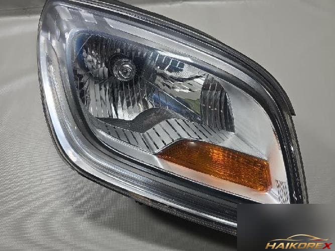 Chevrolet Orlando 2015 — фара правая