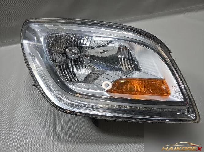 Chevrolet Orlando 2015 — фара передняя правая